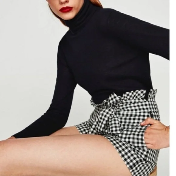 NWOT ZARA High Rise Paperbag Waist Gingham Black & White Plaid Shorts Sz Xs - Picture 3 of 15